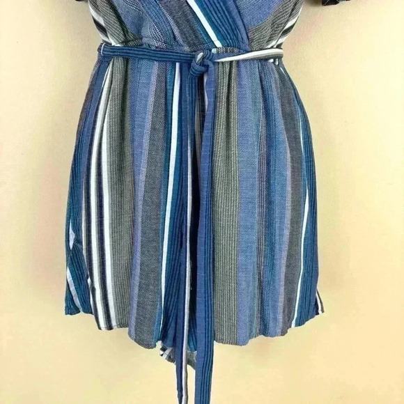 TRIXXI Rayon Striped V-Neck Tie Waist Open Back Mini Shorts Romper Size S - Picture 5 of 15